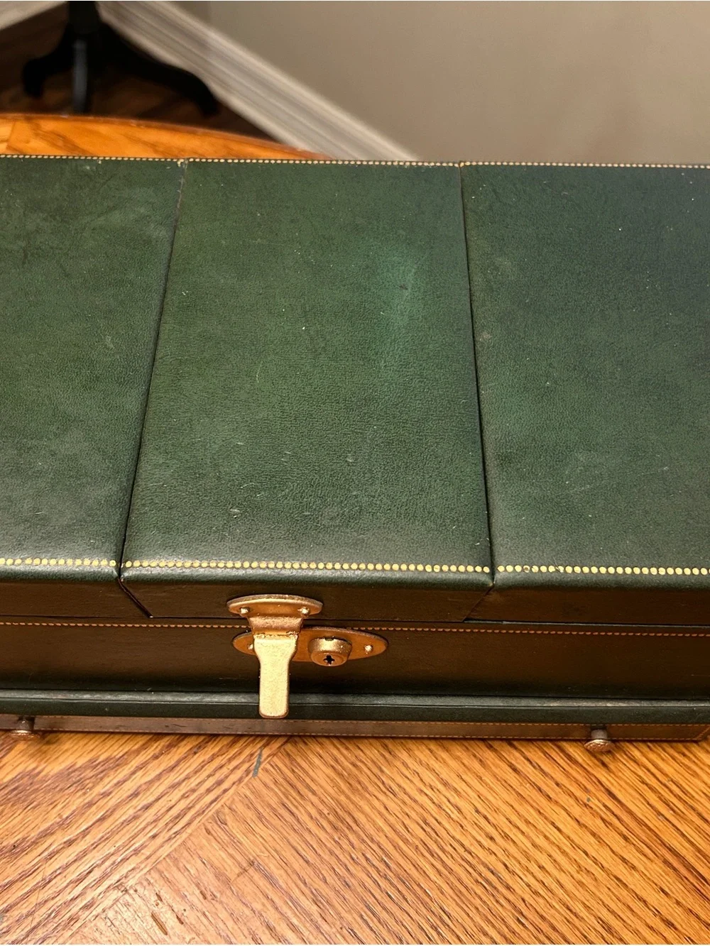Vintage Green Jewelry Storage Box with Mirror and Velvet Lining